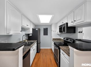 8225 Fairmount Dr APT 7-203, Denver, CO 80247