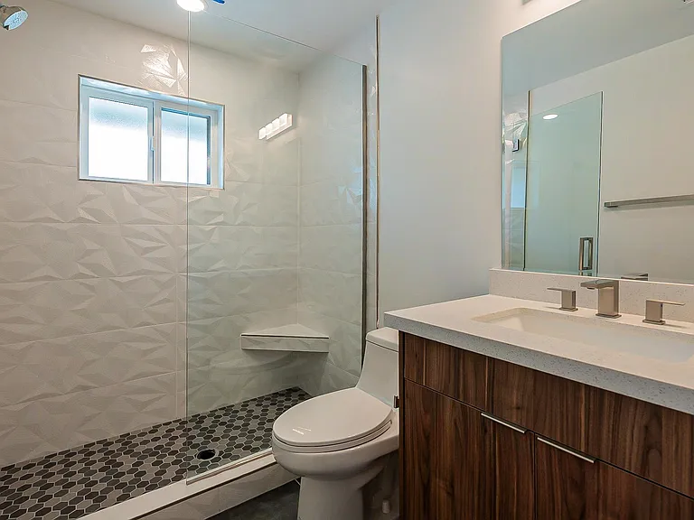 4639 N 12th Ave #3 — Photo 8