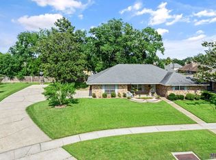 235 Kirkley Pl E, Baton Rouge, LA 70815