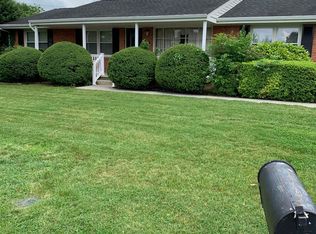 655 Magnolia Rd, Roanoke, VA 24019