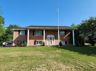 1268 Bolt Rd, Fairdale, WV 25839