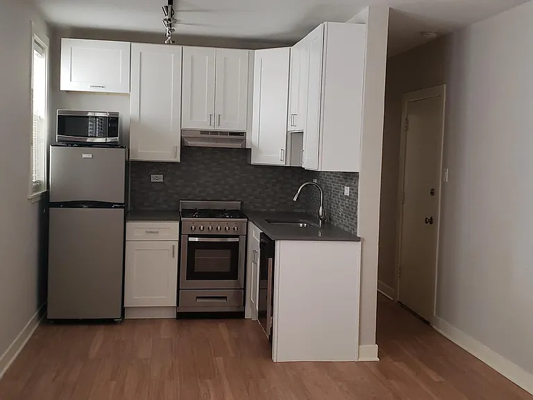 511 W Belmont Ave #2 — Photo 15