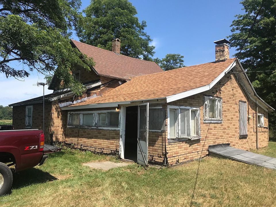 1st image of 6415 N 168th Ave