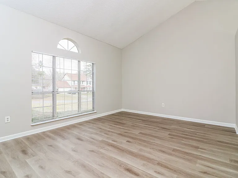 4498 Whitt Station Run NW — Photo 6