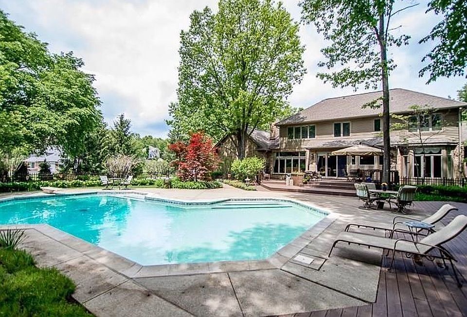 2nd image of 3141 Rolling Green Ct