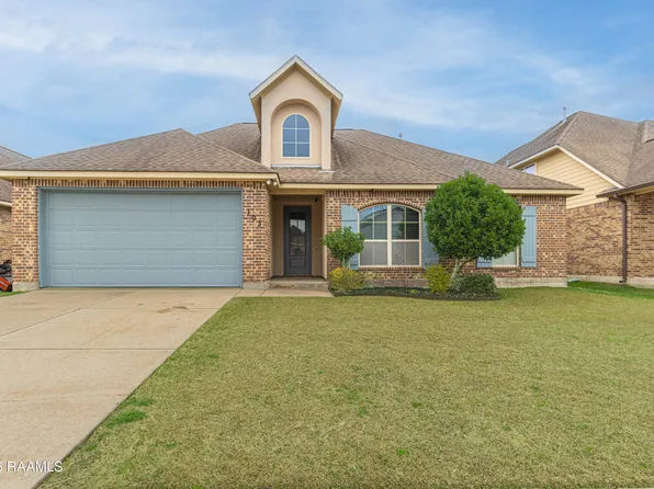 103 Cautillion Dr, Youngsville, LA 70592