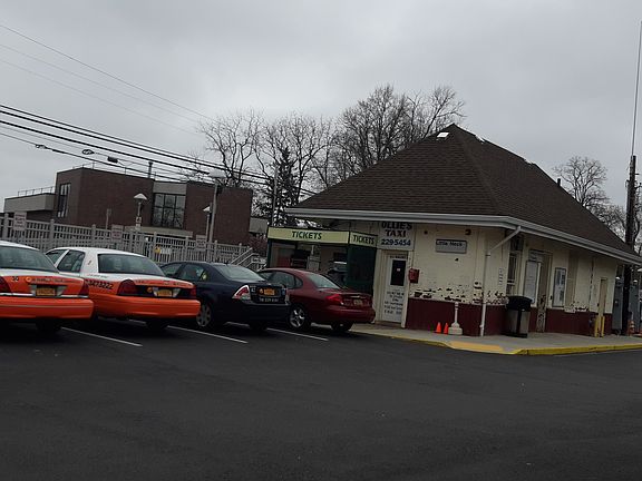 3rd image of 25132 43rd Ave