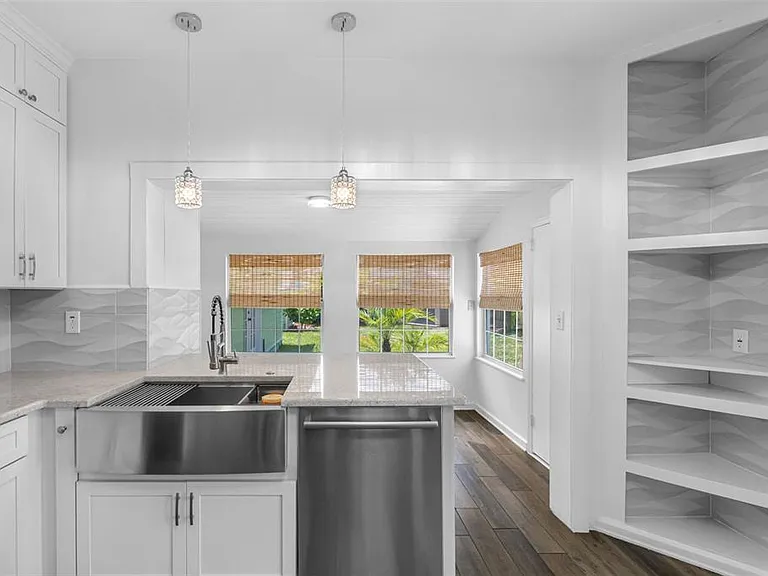 641 Wilkie St — Photo 23