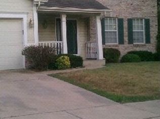 2902 Sherwood Dr, Florissant, MO 63031