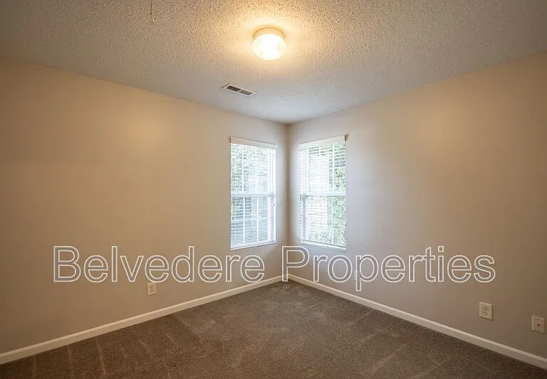 1922 Munn Cir — Photo 18