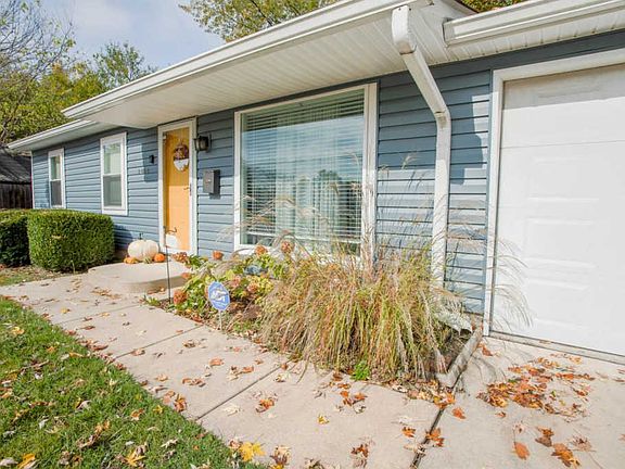 4th image of 2404 Brady Ln