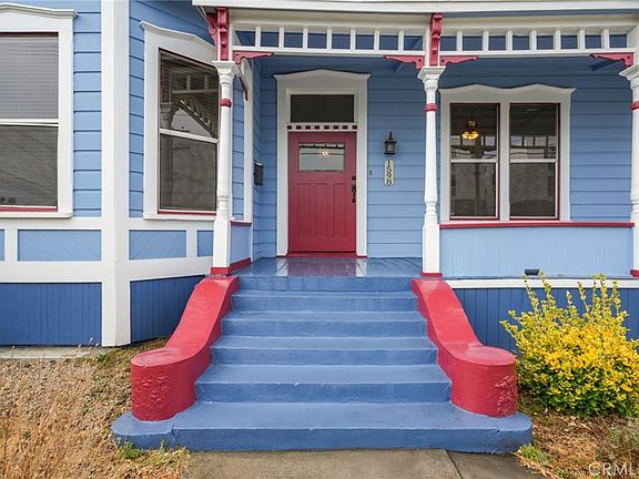 3rd image of 1598 W 36th Pl