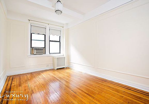 4th image of 142 E 49th St APT 9C