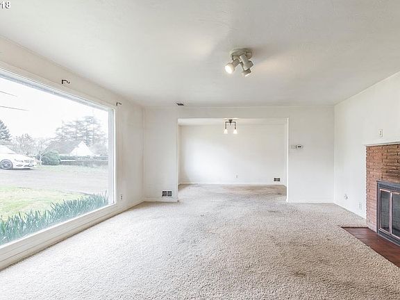 3rd image of 507 Kingwood Dr NW