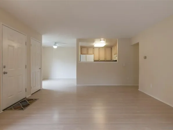 2036 Coolidge St APT 81, San Diego, CA 92111