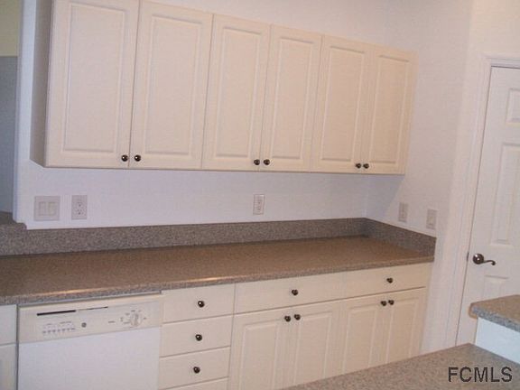 4th image of 51 Beacon Mill Ln
