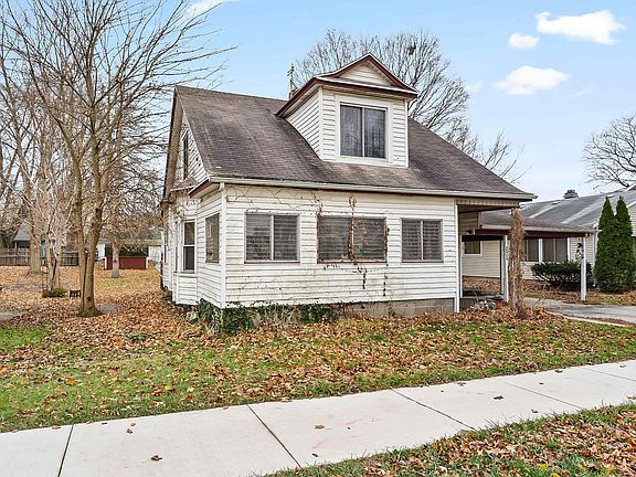2nd image of 1024 E Fort Wayne St