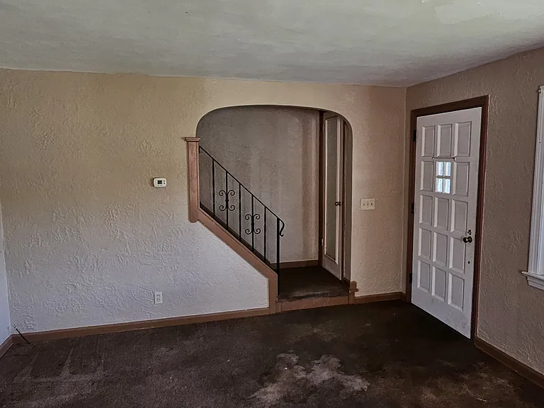 805 Spangler St NE — Photo 3