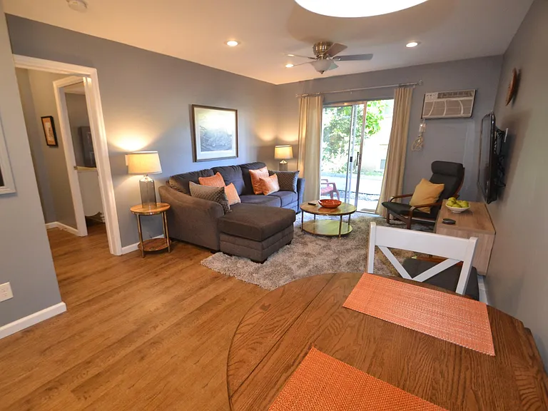 4815 Reading Rd #8 — Photo 8