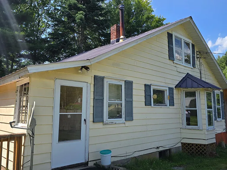 316 W Lake St — Photo 2
