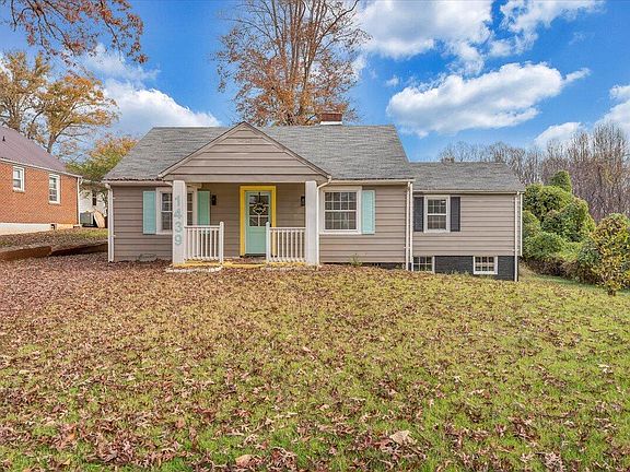 3rd image of 1439 Rivermont Heights Rd