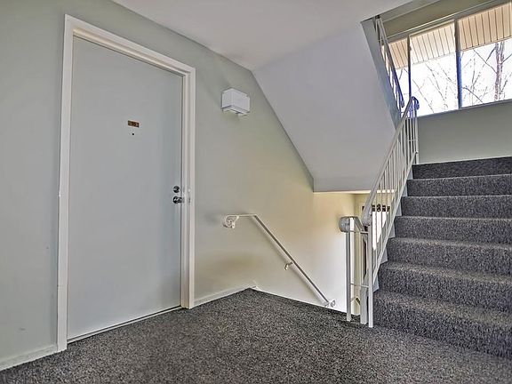 3rd image of 44 Silver Hill Ln APT 18