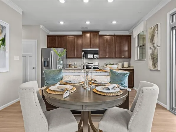 Mm Bluestone Model Watermark, Hampton, VA 23666