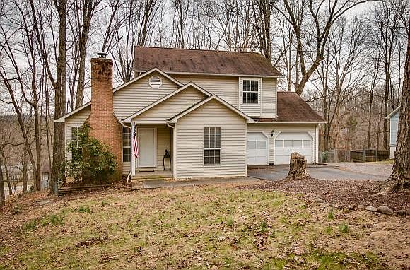 1st image of 702 Lazywood Dr