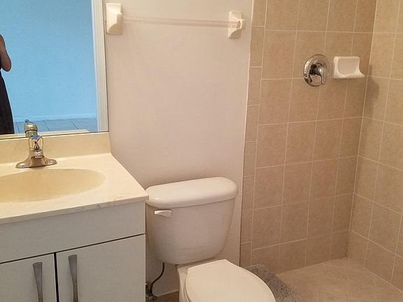 1st Floor Bath - Connected to 4th Bedroom & Living Room 