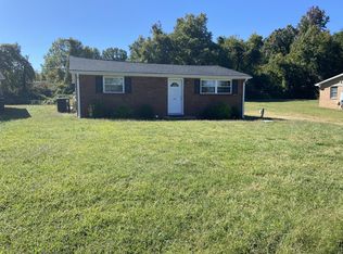 153 Turlington Dr, Lexington, NC 27295