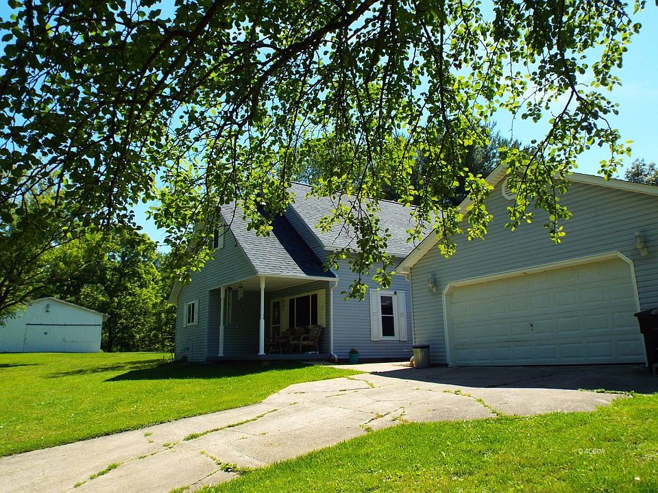 1st image of 2964 Tick Ridge Rd