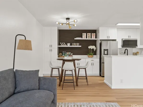 94-1503 Waipio Uka St APT C204, Waipahu, HI 96797