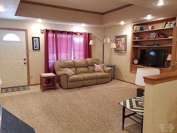 4th image of 407 North Ln #C
