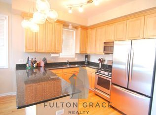 1242 N Cleaver St #1, Chicago, IL 60642