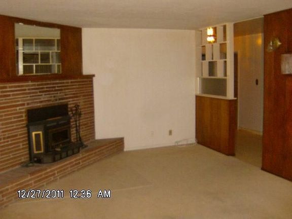 5th image of 1405 Iris Ave
