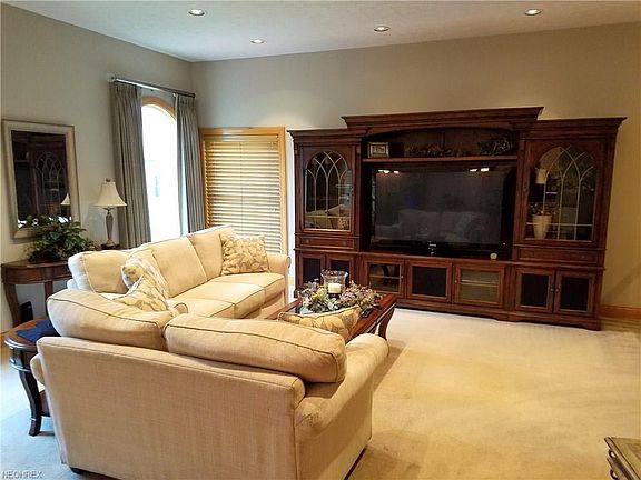 4th image of 2836 Maco Dr