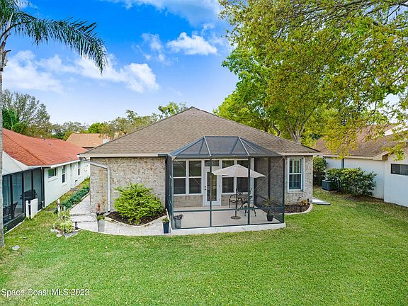 3rd image of 3604 Muirfield Dr