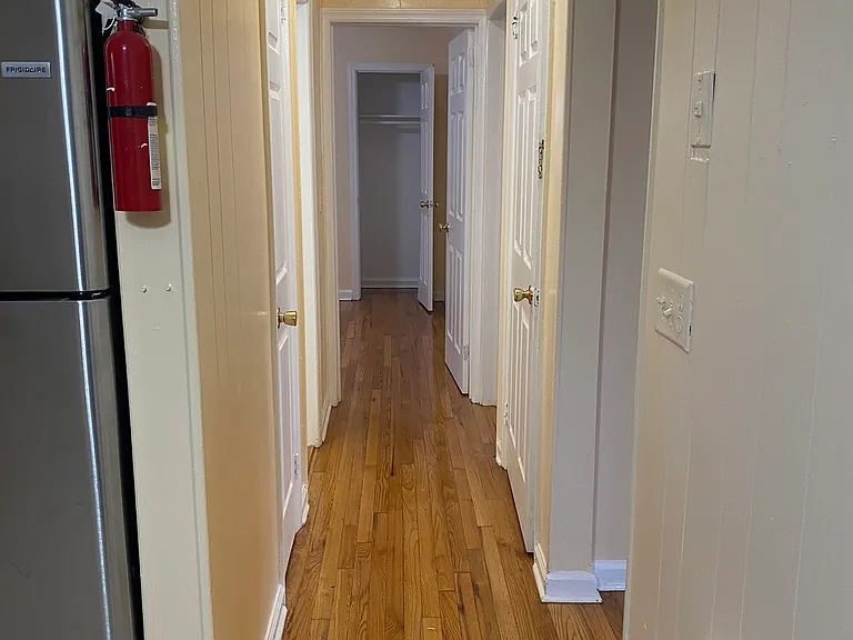 27 Woods Ave #1F — Photo 19