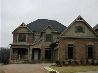 1145 Whisper Cove Dr, Buford, GA 30518