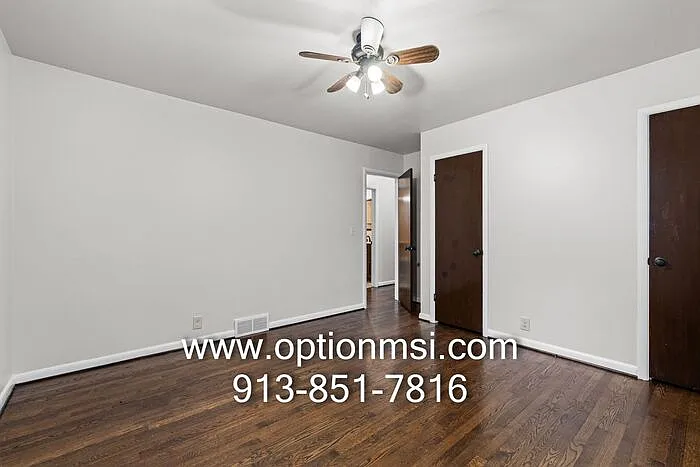 7829 Dearborn Dr — Photo 13