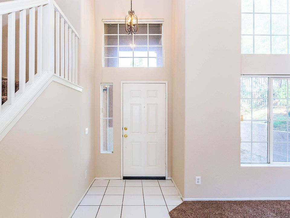1st image of 27797 De La Valle Dr