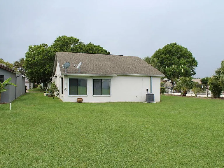 370 Myrtlewood Rd — Photo 3