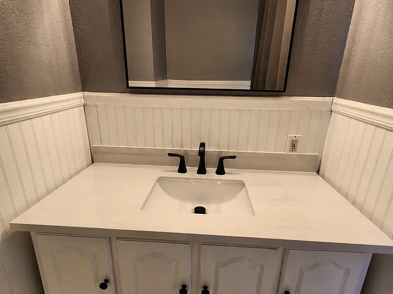 119 N Richmond St — Photo 11
