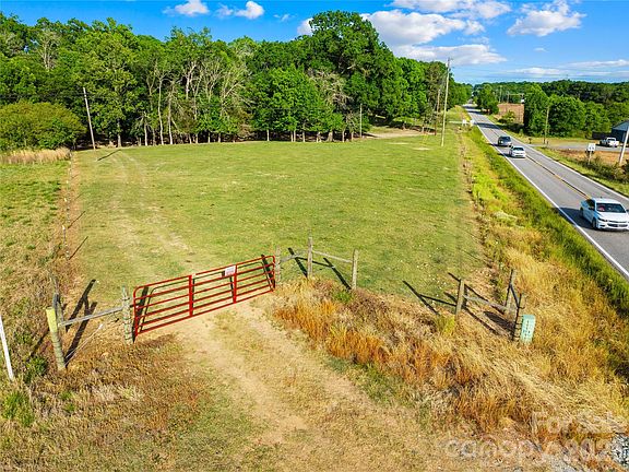 5th image of 1721 E Highway 218