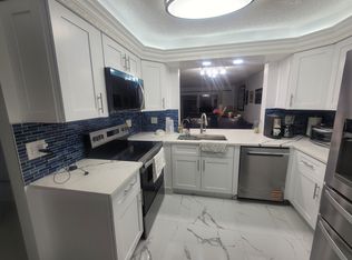 7146 Huntington Ln APT 207, Delray Beach, FL 33446