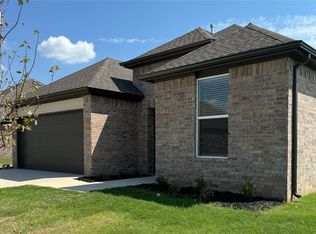 2301 Langford St, Pea Ridge, AR 72751