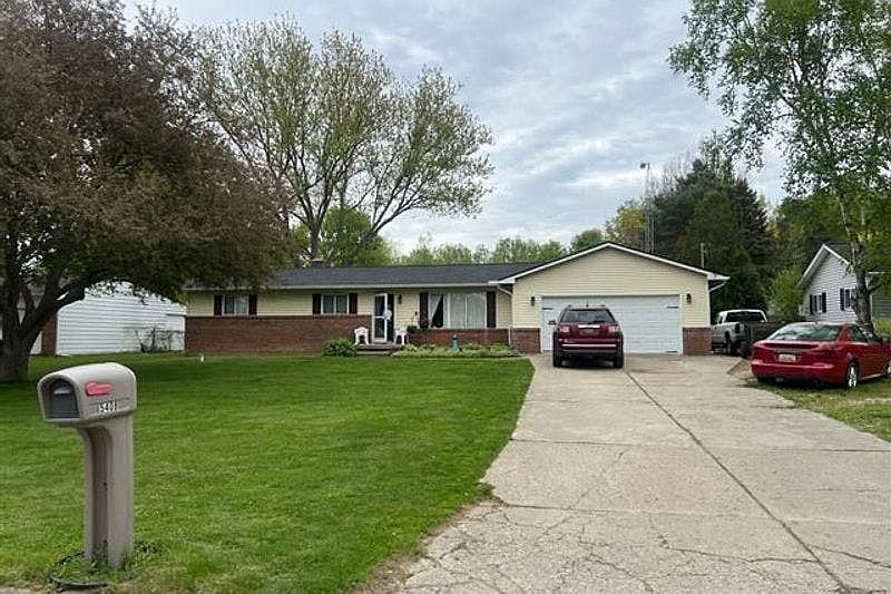 1st image of 5408 Squire Ln