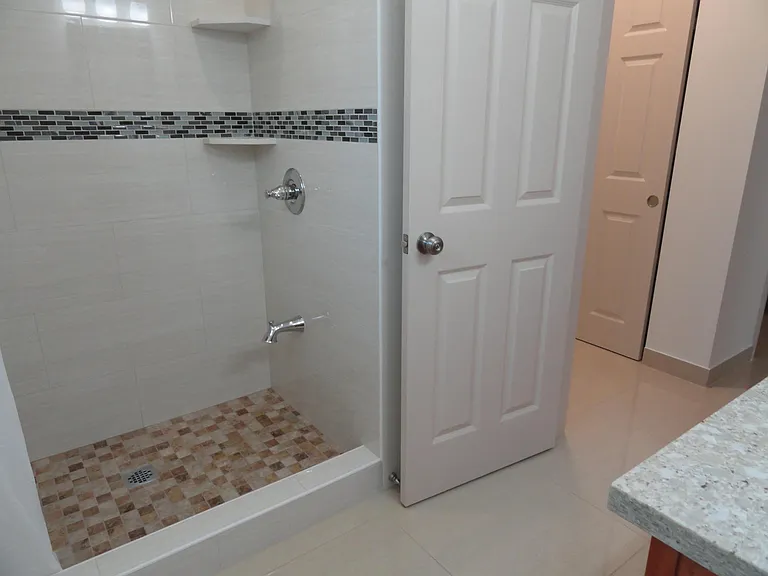 1051 7th Ave #B — Photo 9