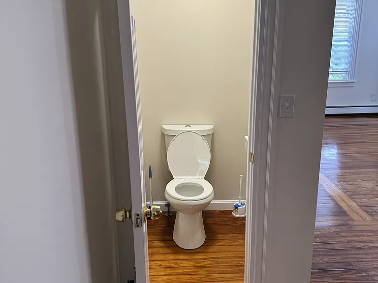 7 Whitwell Ave #1 — Photo 9