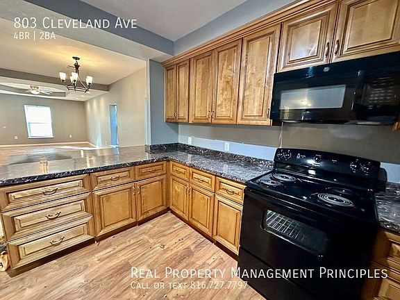 3rd image of 803 Cleveland Ave